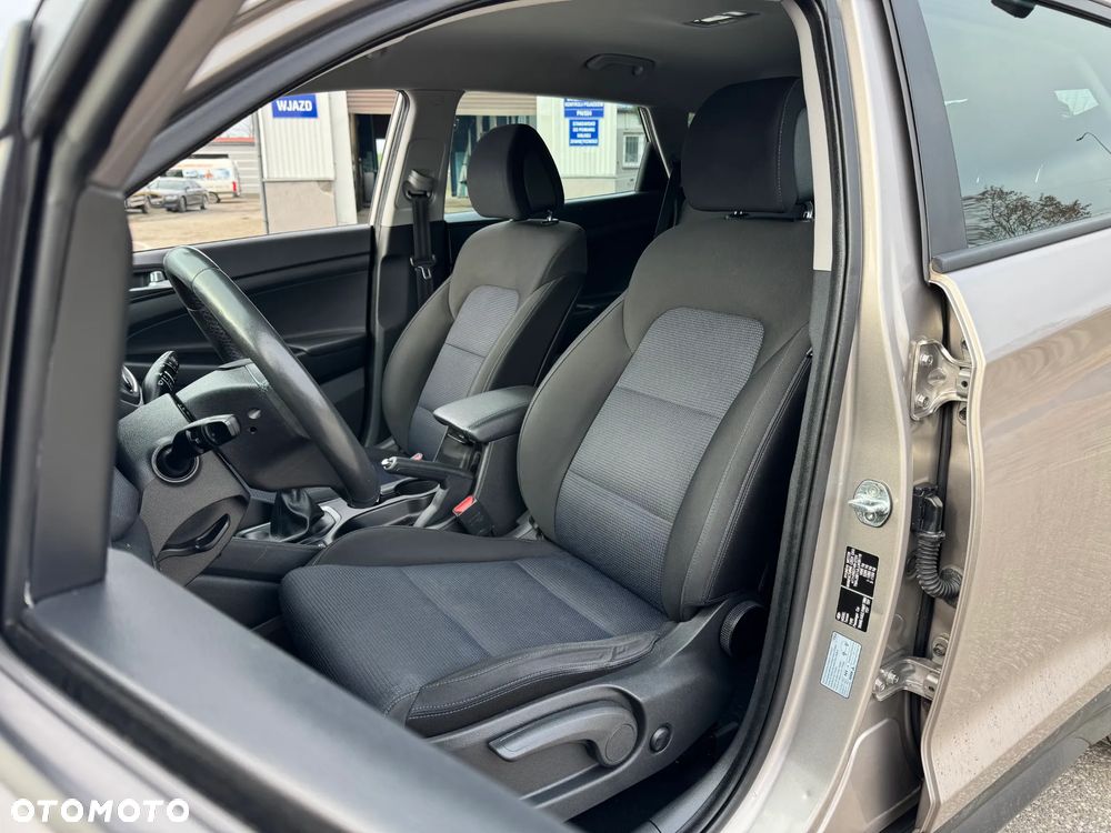 Hyundai Tucson blue 1.6 GDi 2WD Navi - 4