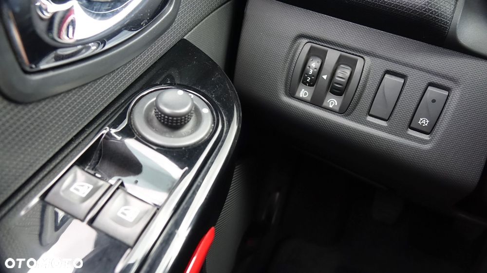 Renault Clio - 31