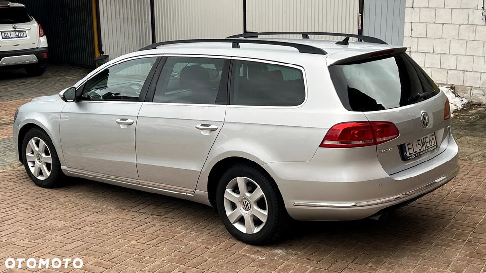 Volkswagen Passat 2.0 TDI BlueMotion Technology Comfortline - 14