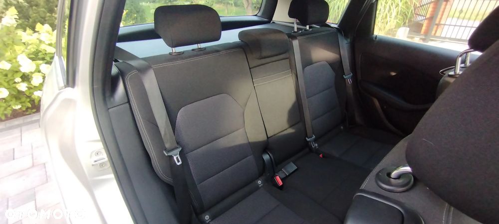 Mercedes-Benz Klasa B 180 CDI (BlueEFFICIENCY) - 11