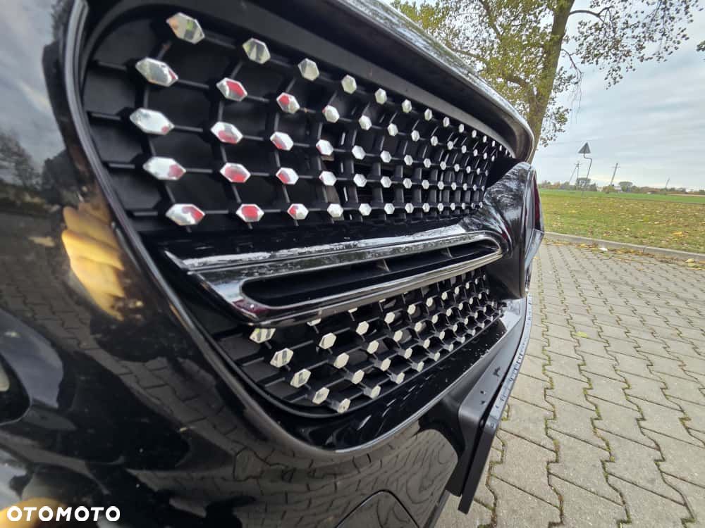 Mercedes-Benz GLC - 19