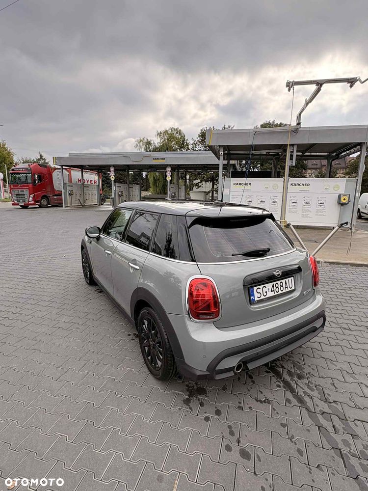 MINI Cooper Standard - 5