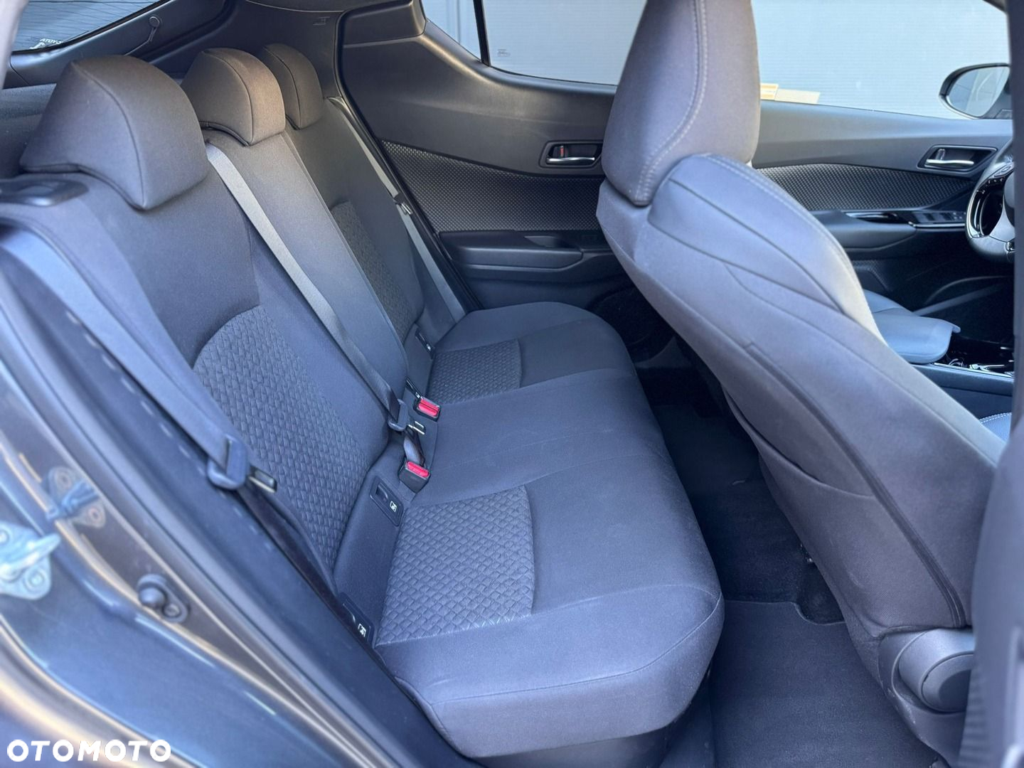 Toyota C-HR 1.8 Hybrid Style - 12