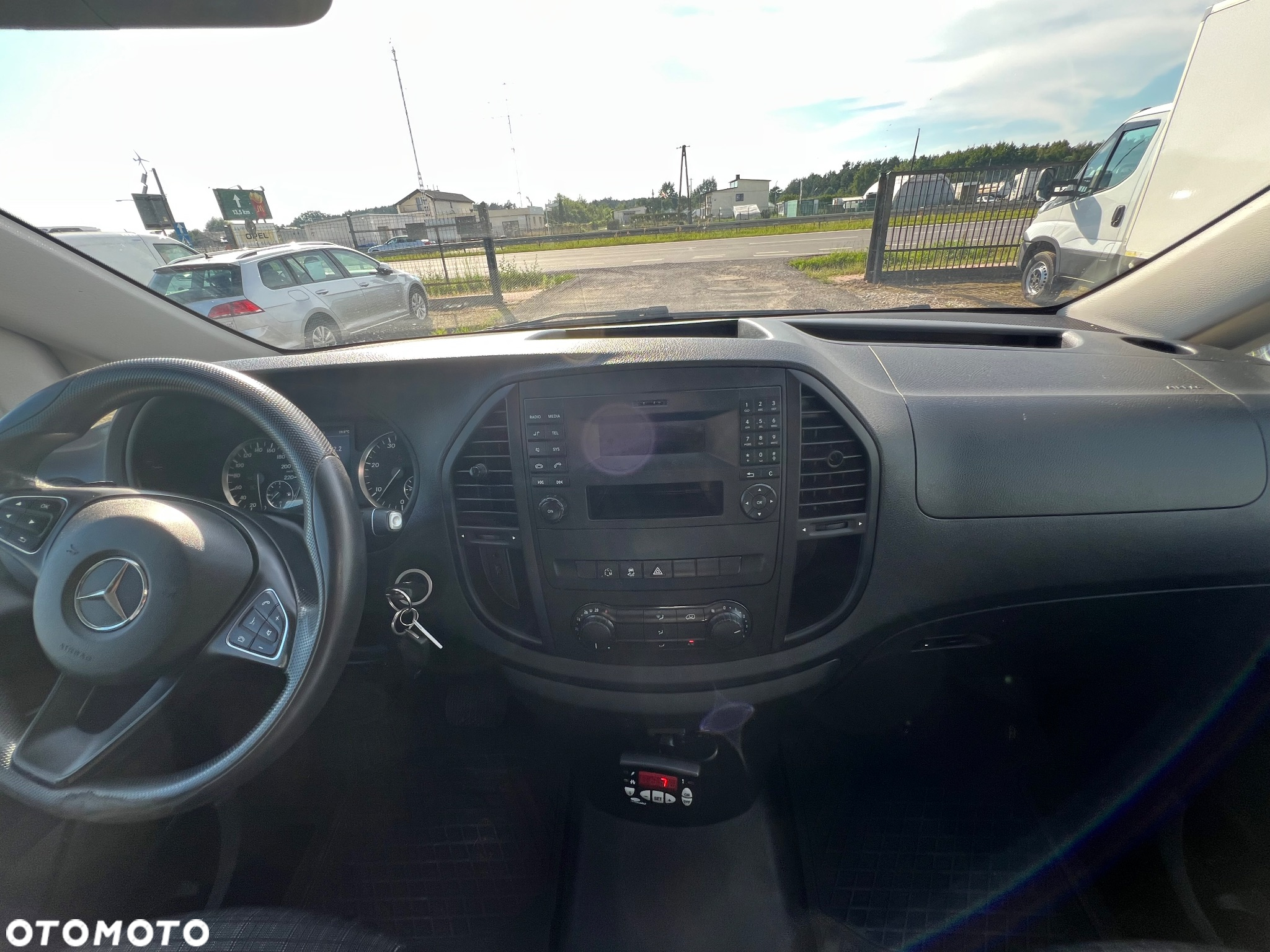 Mercedes-Benz Vito 114 CDI Carrier Xarios 200 (279) - 13