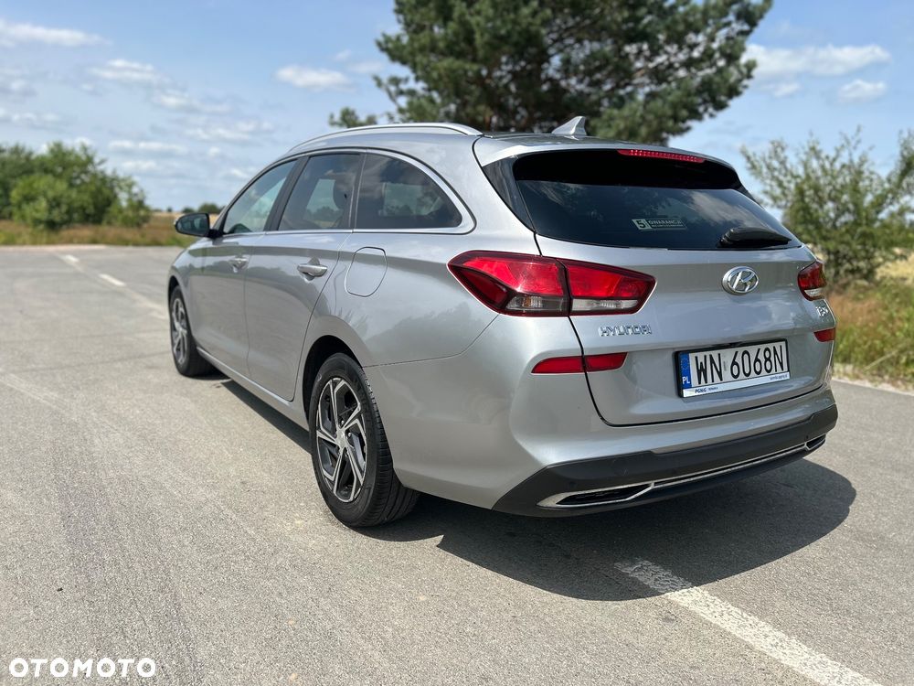 Hyundai i30 1.6 D Comfort - 13
