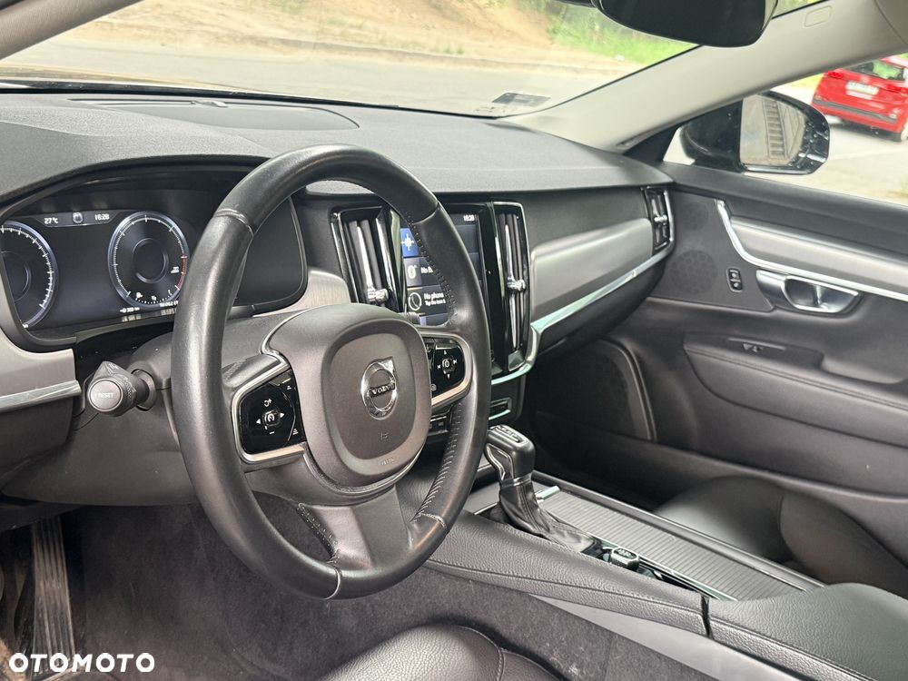 Volvo V90 D4 Momentum - 10
