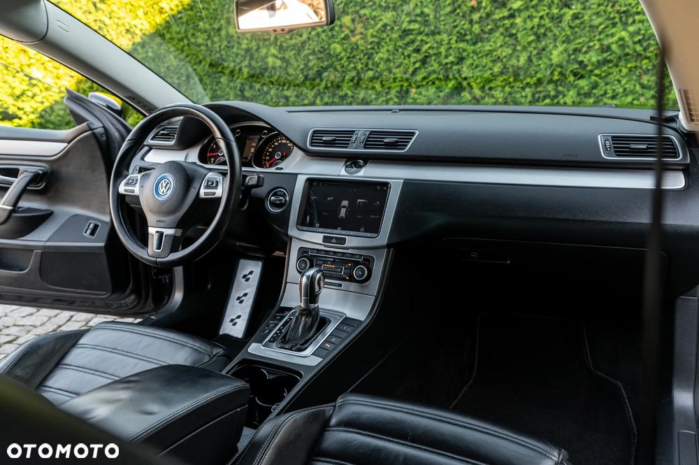Volkswagen Passat CC 2.0 TSI DSG Exclusive - 30