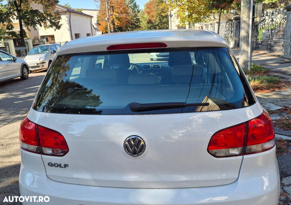 Volkswagen Golf - 2