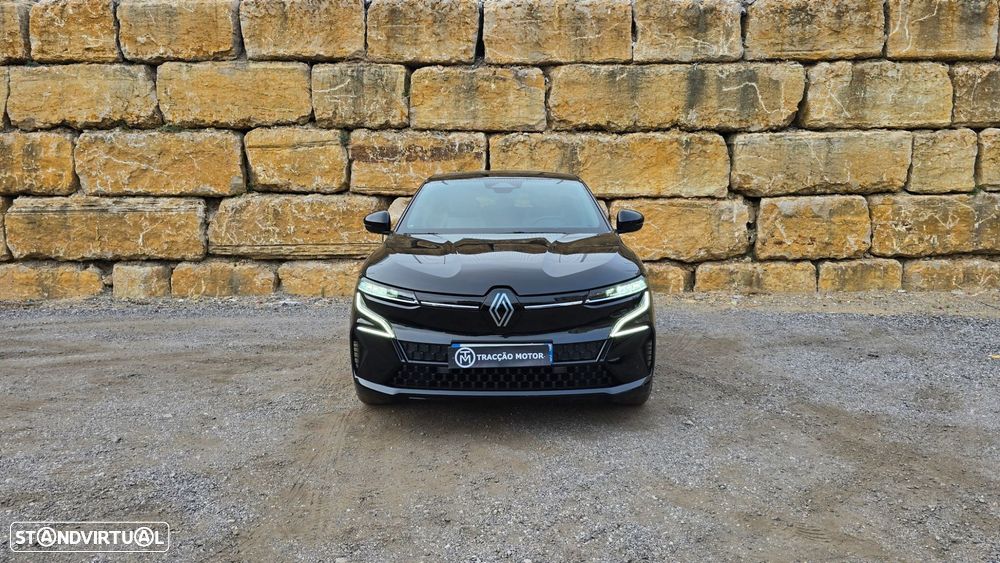 Renault Mégane E-Tech - 5