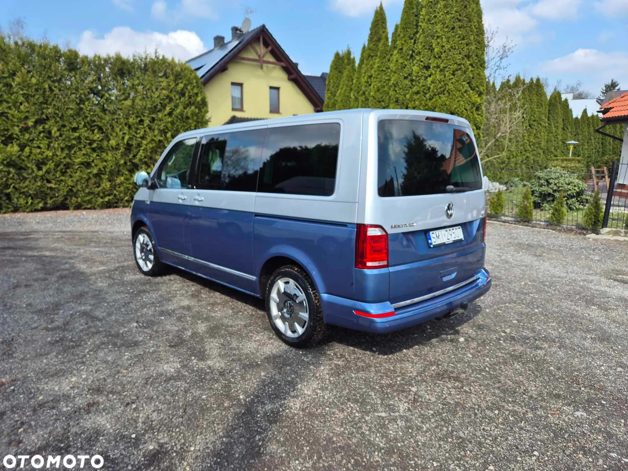 Volkswagen Multivan - 3