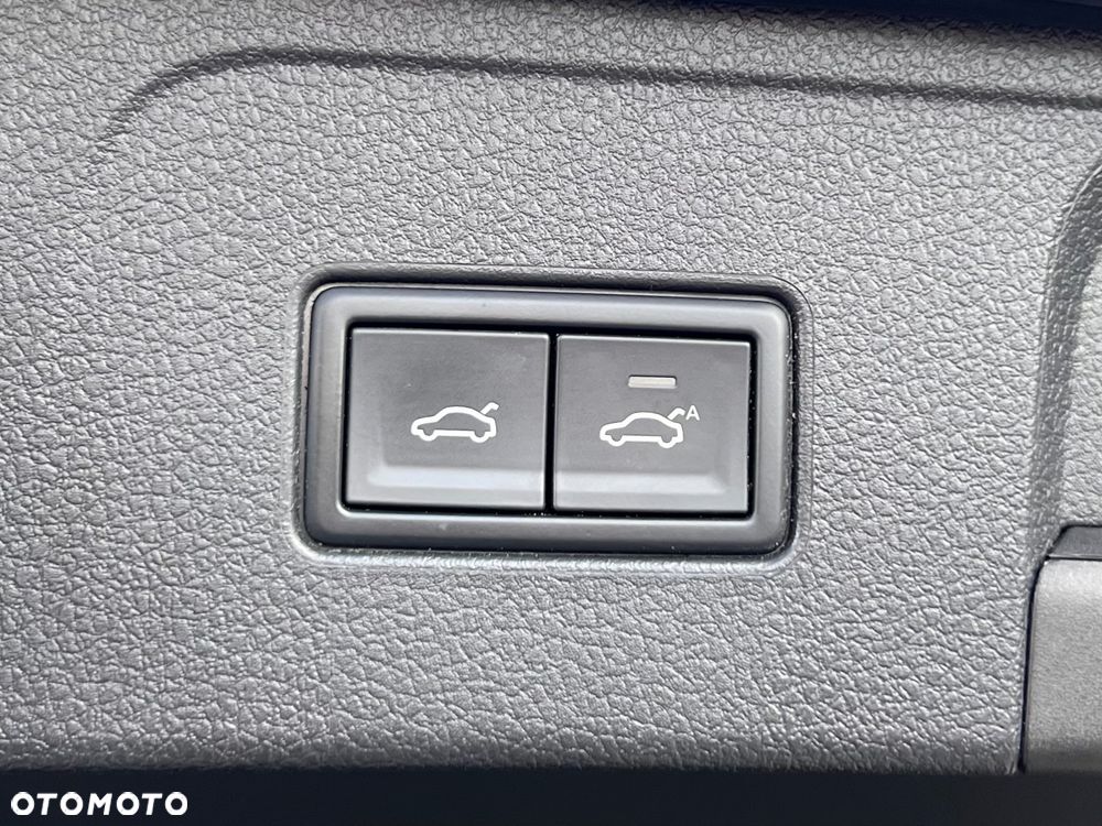 Volkswagen Passat 2.0 TSI Elegance DSG - 38