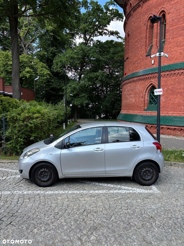 Toyota Yaris 1.33 Sol - 2