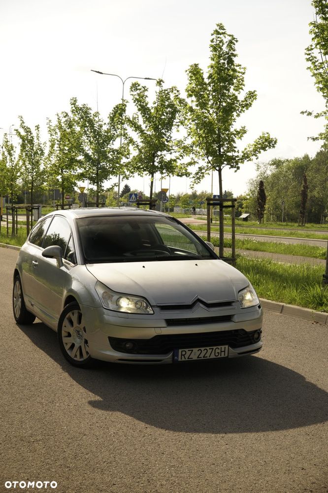 Citroën C4 2.0 HDi VTS - 4