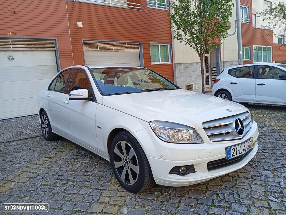 Mercedes-Benz C 180 CDi Avantgarde BlueEfficiency - 2