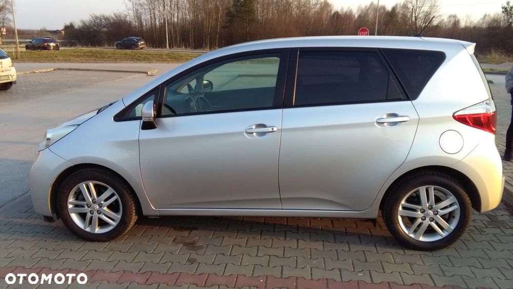 Toyota Verso S 1.33 Premium - 8