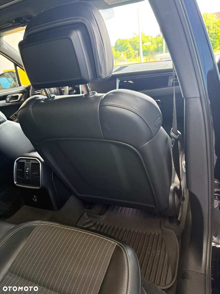 Porsche Macan T - 14