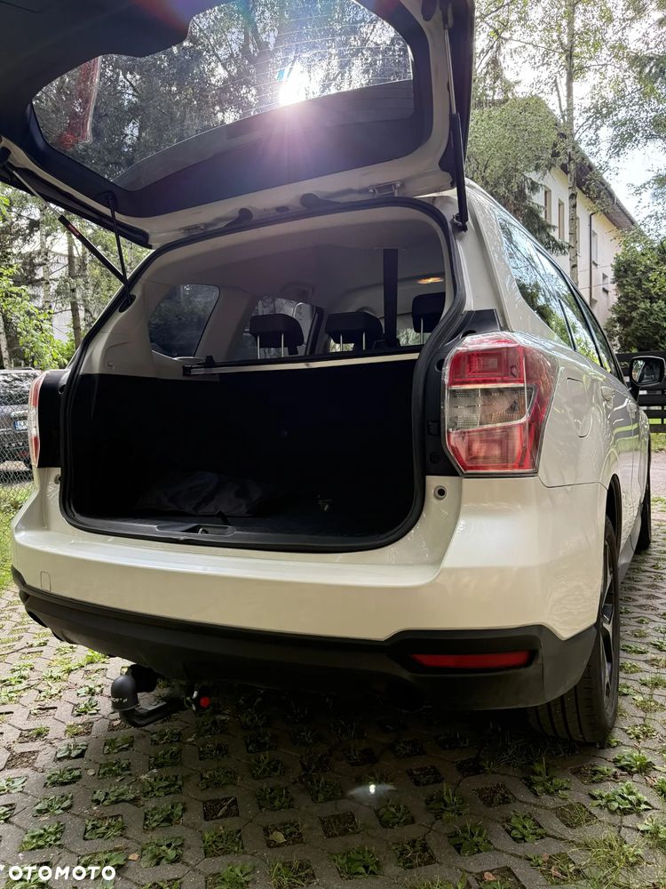 Subaru Forester 2.0 XT Comfort Lineartronic - 12