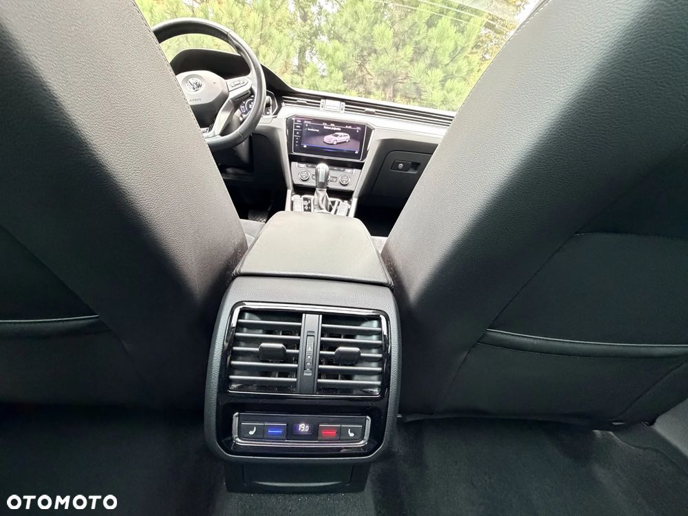 Volkswagen Passat 2.0 TSI 4Mot Elegance DSG - 18