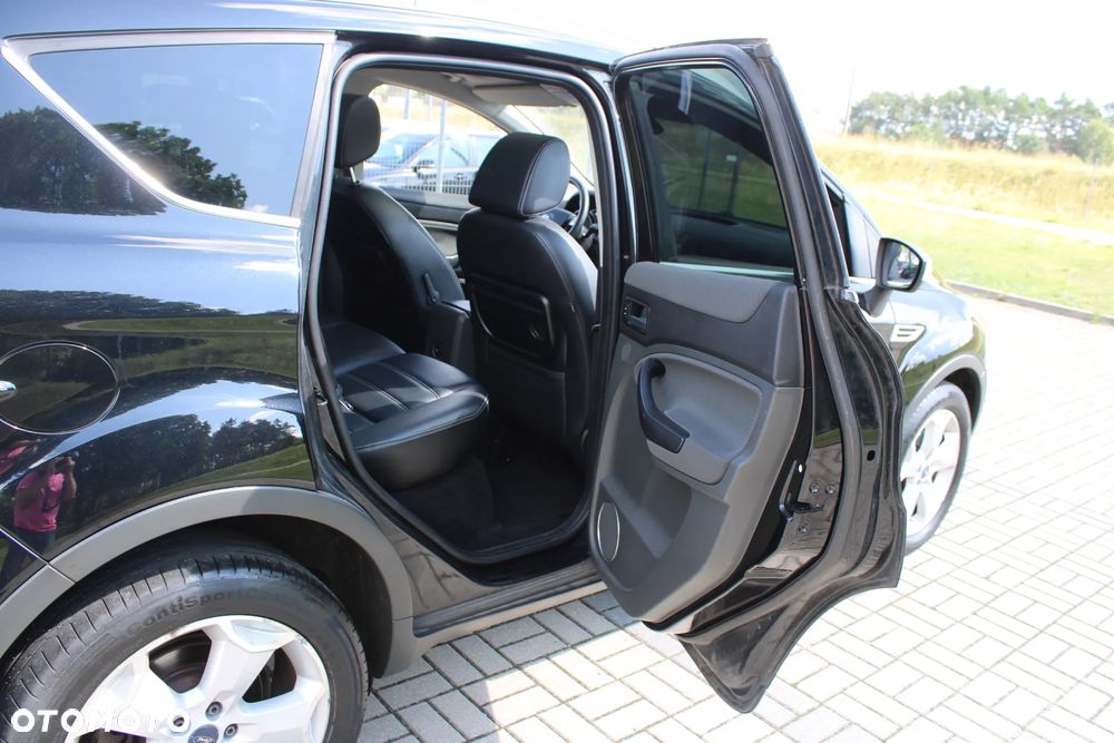 Ford Kuga 2.0 TDCi 2x4 Titanium - 27