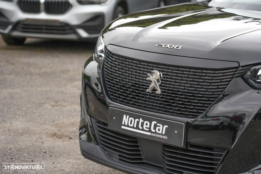 Peugeot 2008 1.2 PureTech Active Pack EAT8 - 4