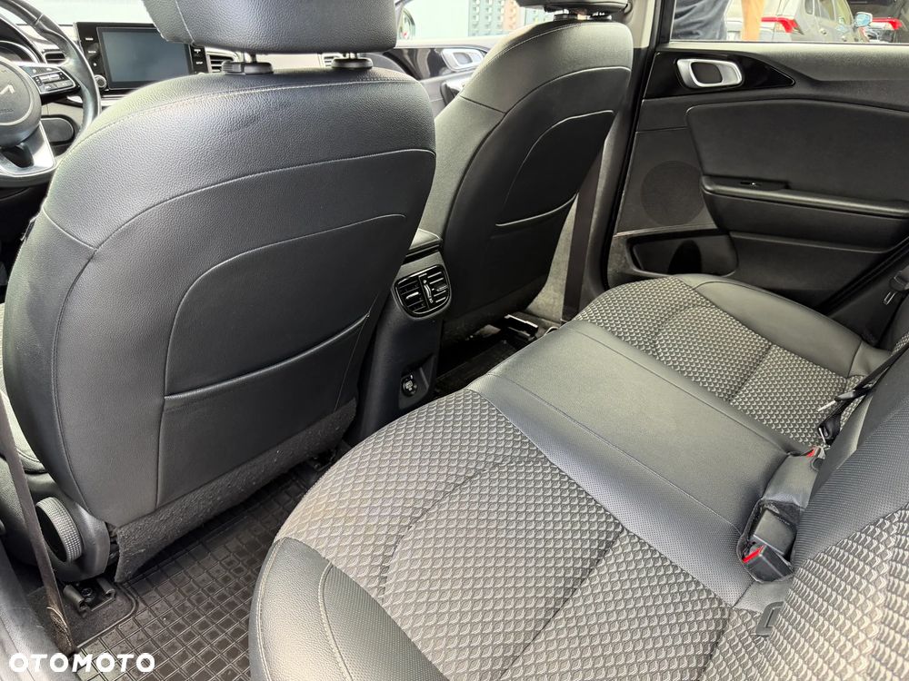 Kia Ceed 1.5 T-GDI L - 26