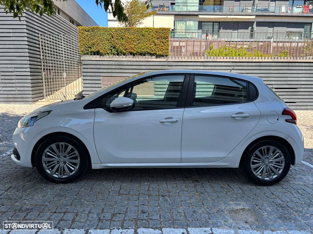 Peugeot 208 1.2 PureTech Active - 8