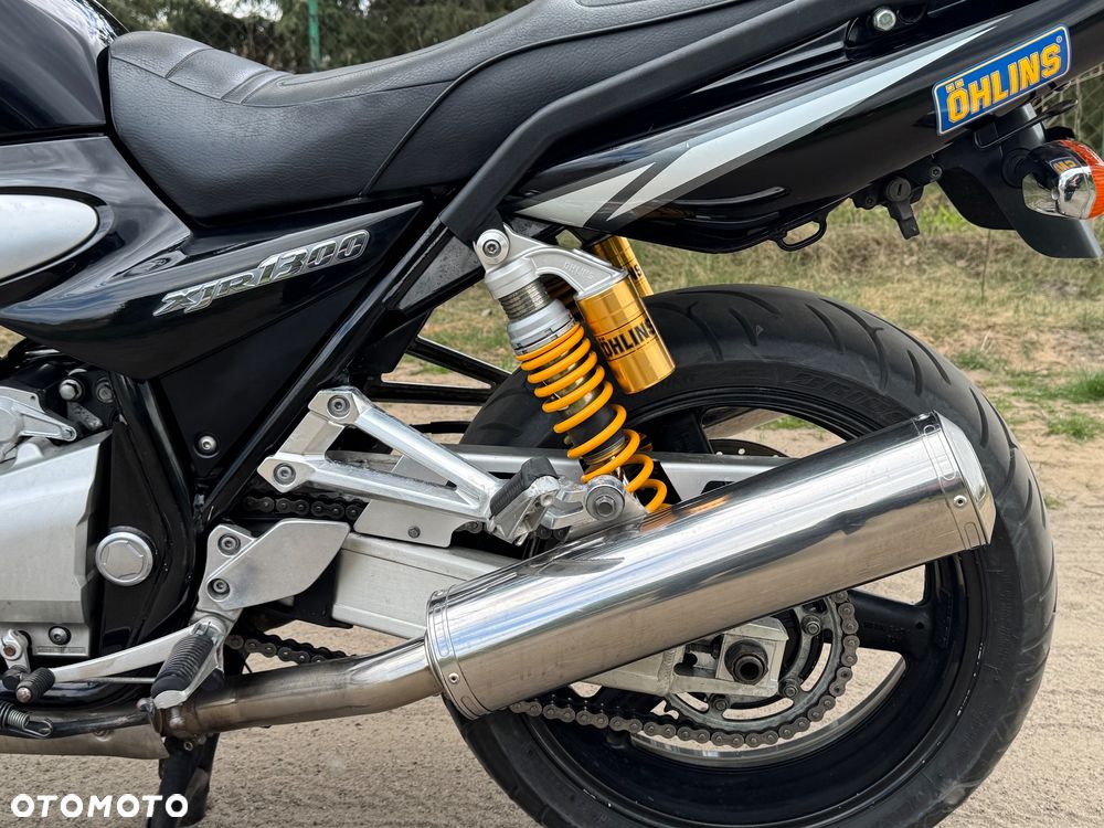 Yamaha XJR - 12