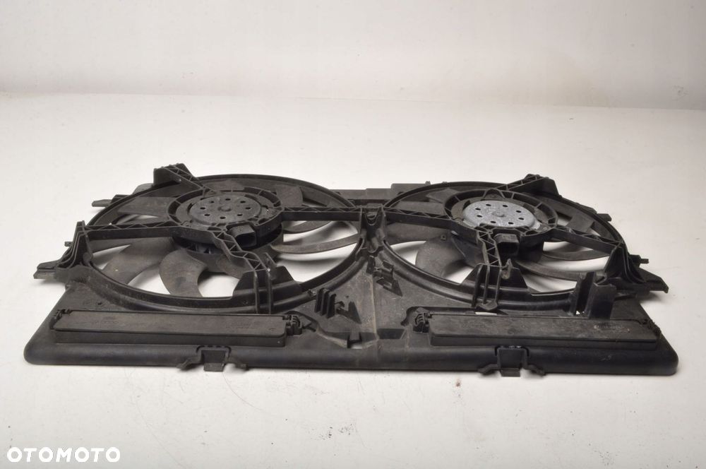 AUDI A4 B8 A5 A6 C7 Q5 3.0 TDI WENTYLATOR CHŁODNICY 8K0121003M AUTOMAT - 1