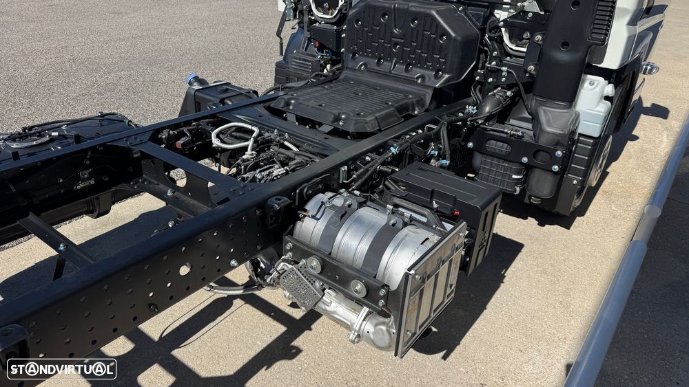 Mitsubishi Canter 3C13 Chassis-cabine - 23
