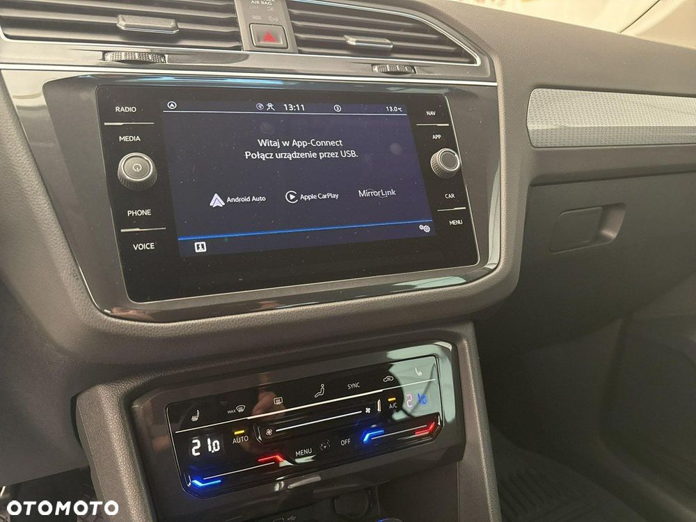 Volkswagen Tiguan - 27