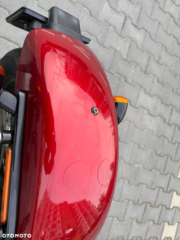 Harley-Davidson Softail Street Bob - 17