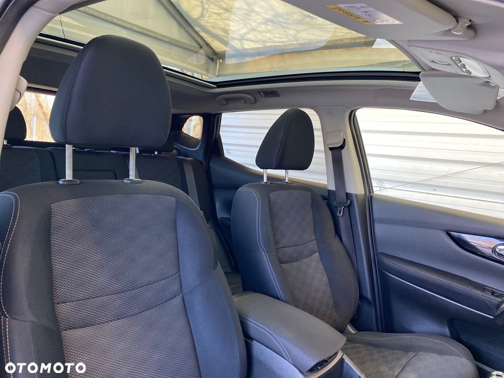 Nissan Qashqai 1.5 dCi Tekna - 16