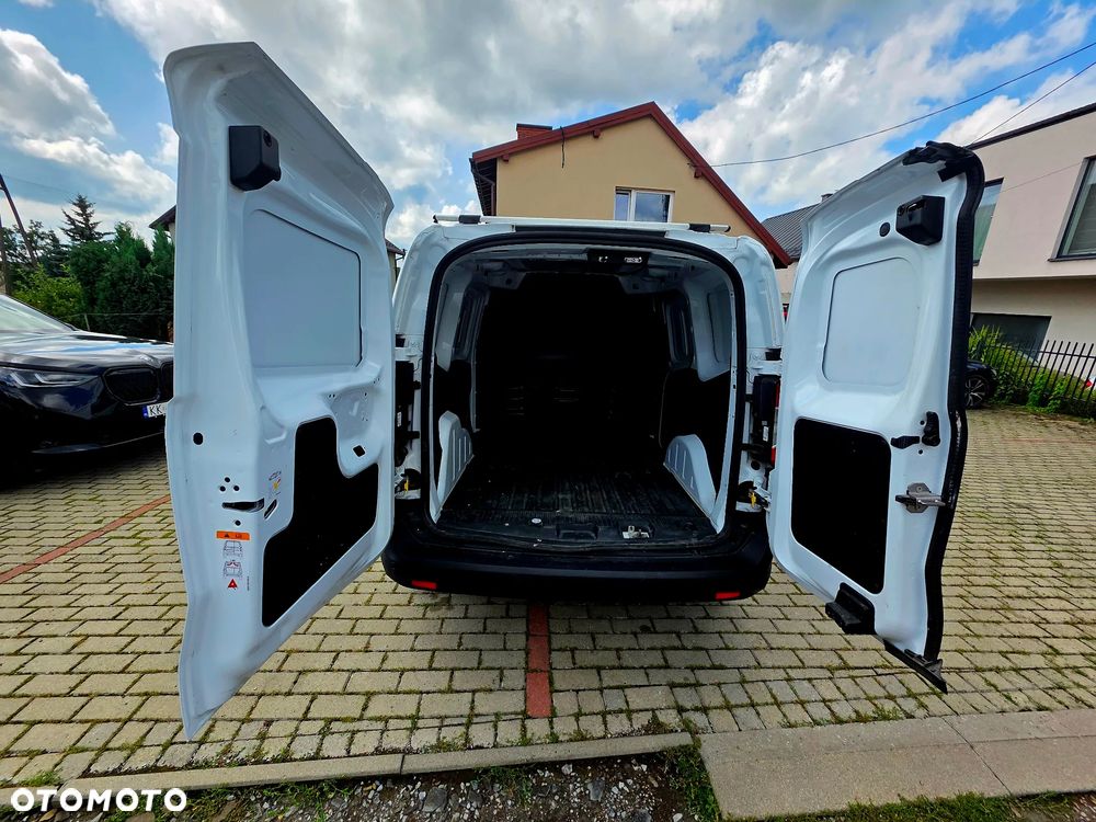 Ford transit Courier - 4