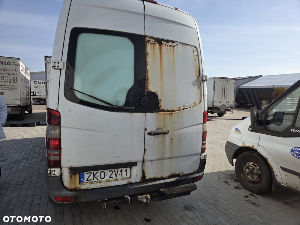 Mercedes-Benz sPRINTER - 6