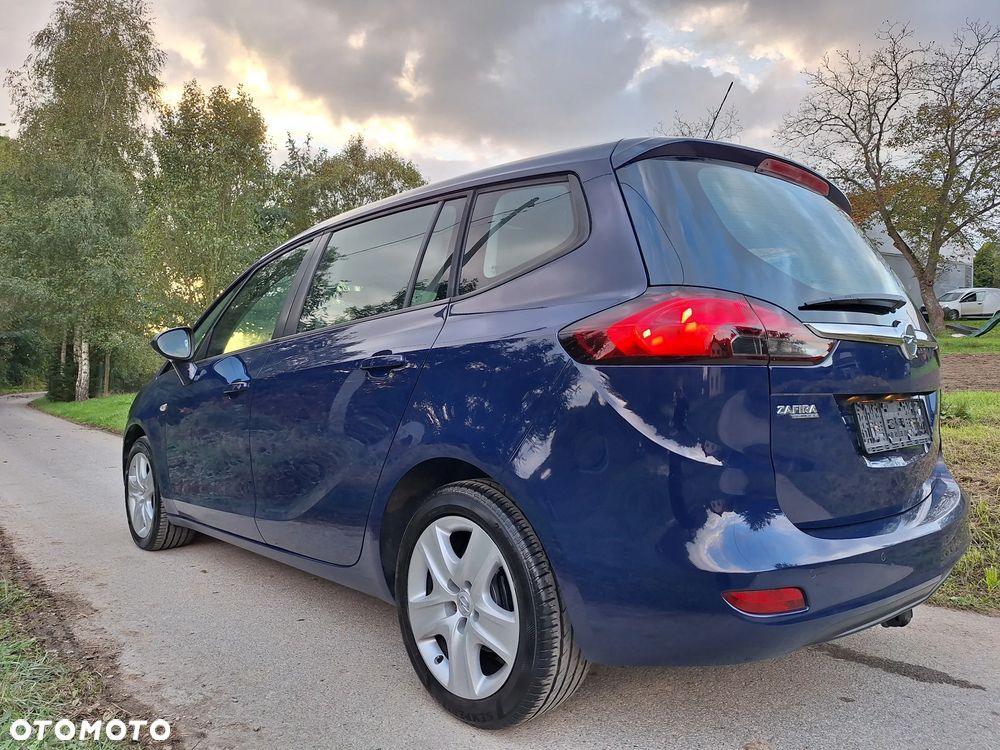 Opel Zafira - 9