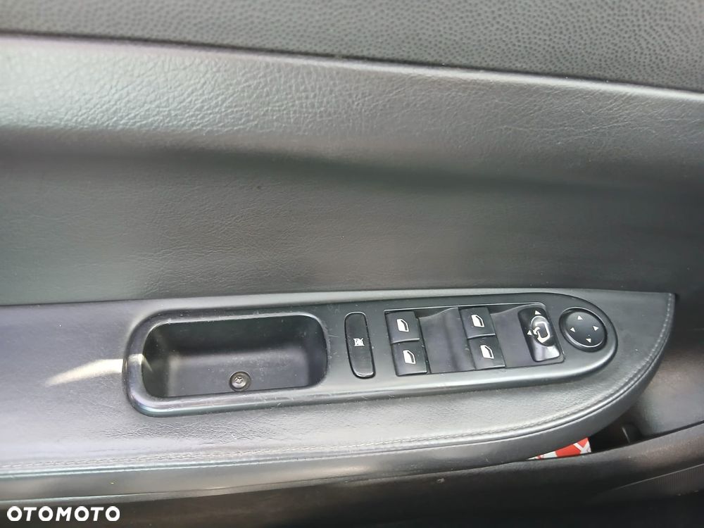 Peugeot 307 CC 2.0 HDi Intense - 16