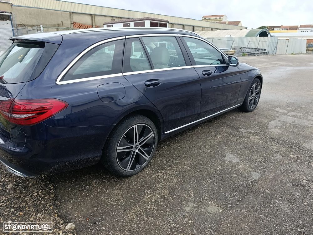 Mercedes-Benz C 300 h Avantgarde - 4