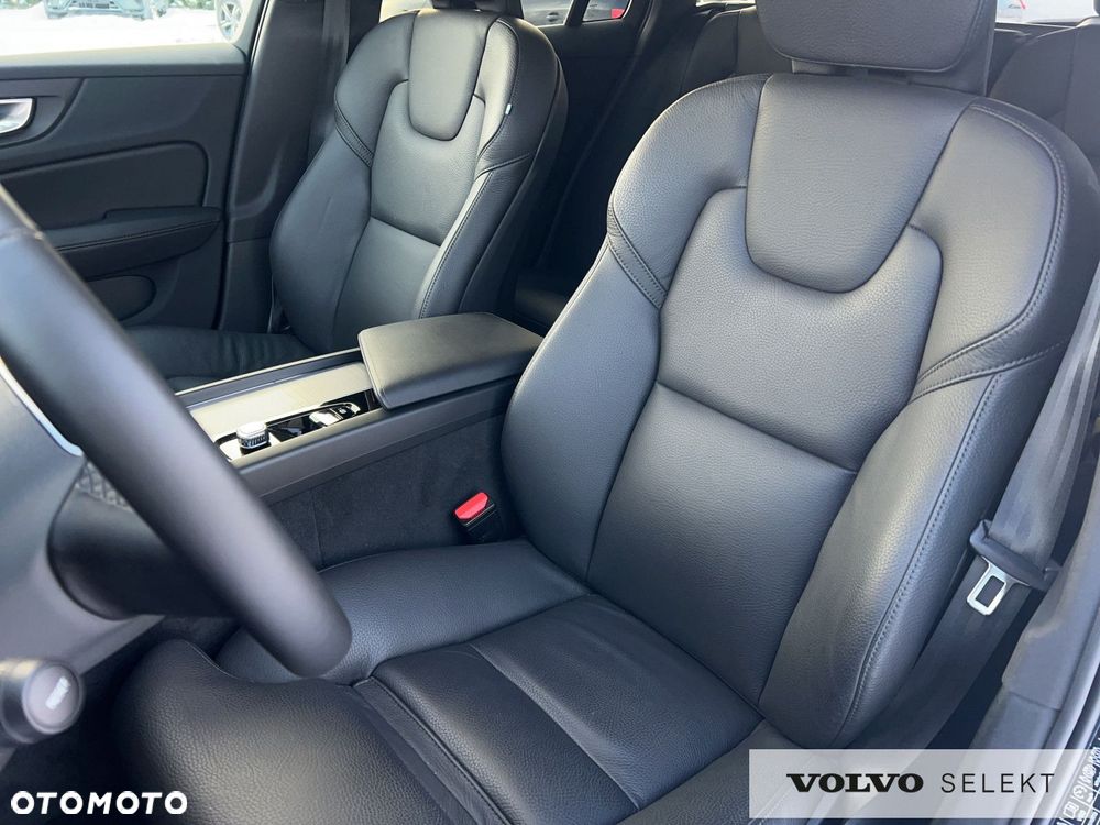 Volvo V60 B4 B Plus Dark - 10