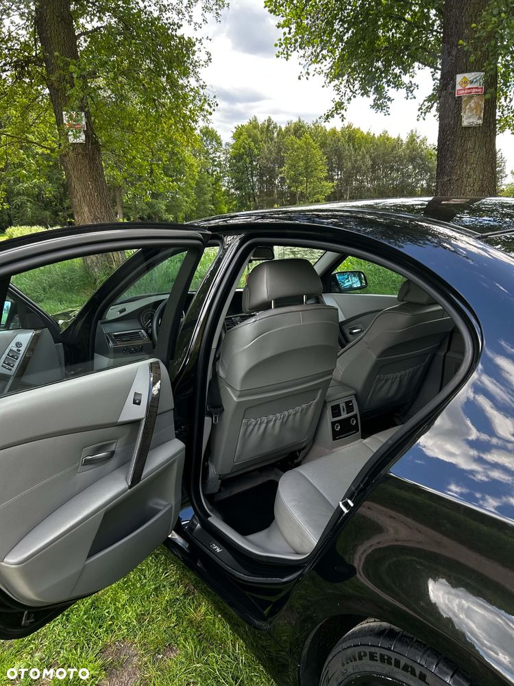 BMW Seria 5 - 16