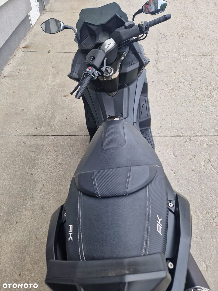 Kymco AK 550 - 6