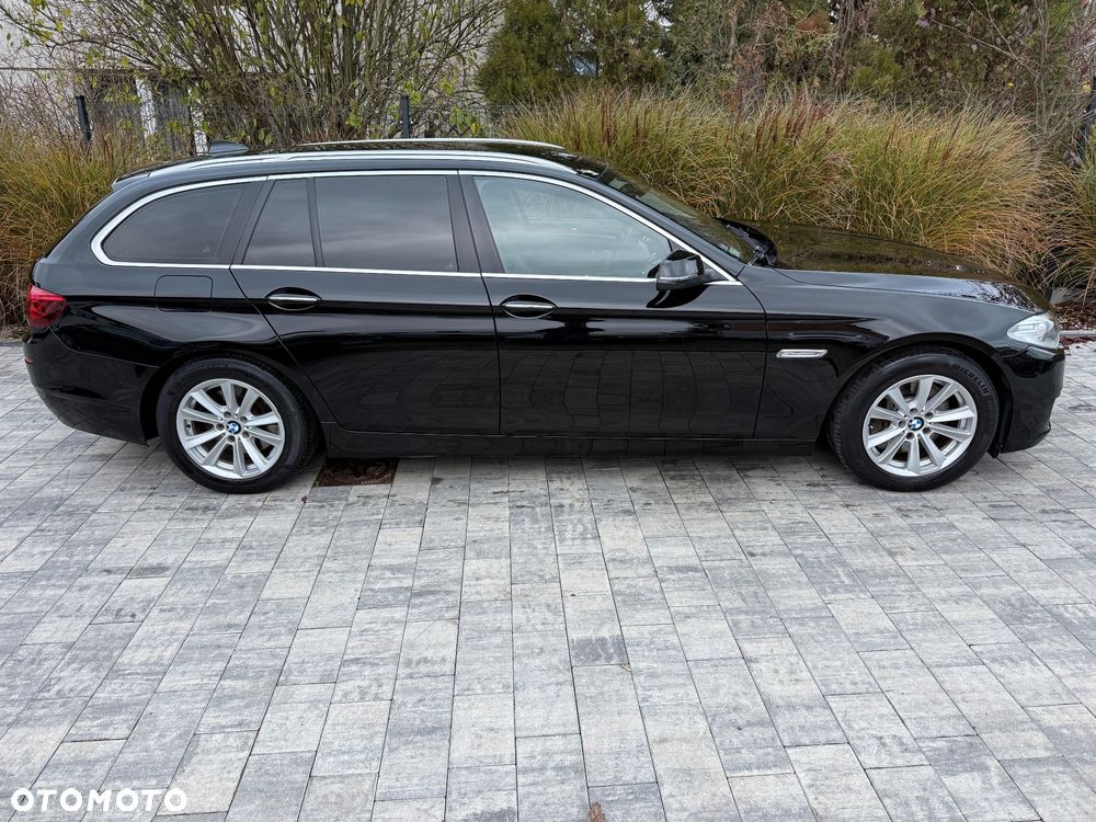 BMW Seria 5 525d xDrive - 4