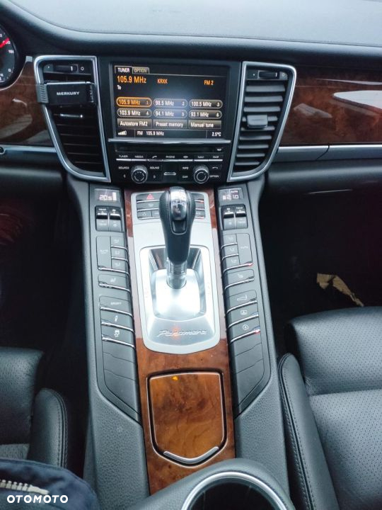 Porsche Panamera - 11