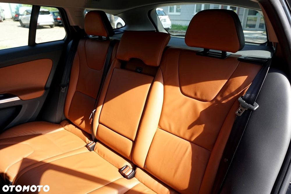 Volvo V60 D4 Drive-E Summum - 35