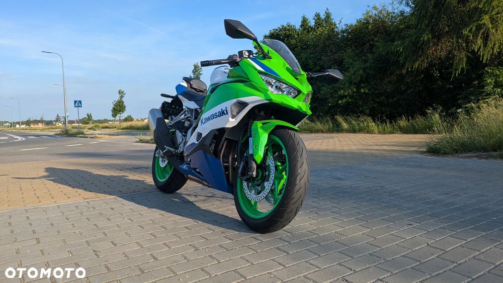 Kawasaki ZX - 2