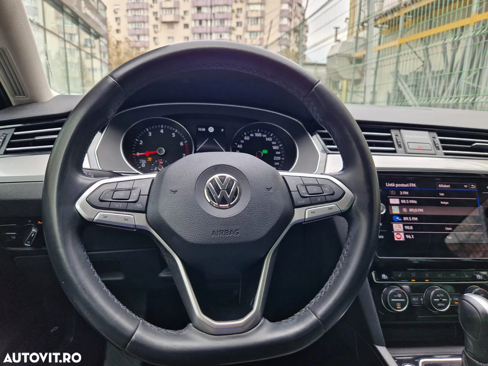 Volkswagen Passat 1.5 TSI ACT DSG Comfortline - 10
