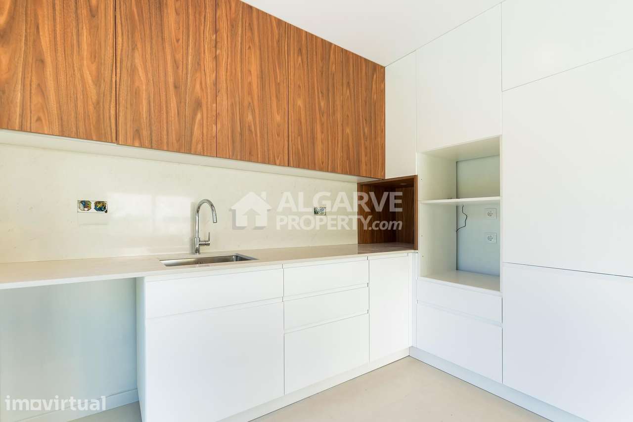 Vivenda V4 de Luxo junto ao golfe em Vilamoura, Algarve - Grande imagem: 4/42