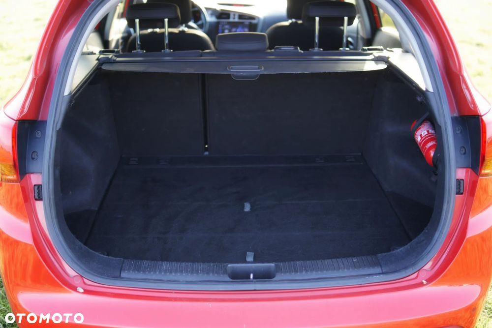 Kia Ceed 1.6 CRDi M - 12