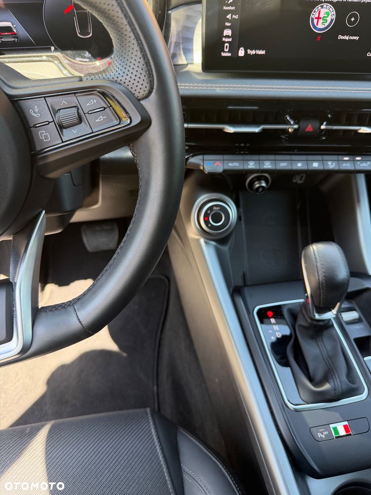 Alfa Romeo Tonale 1.5 T4 GSE mHEV Veloce DCT - 32