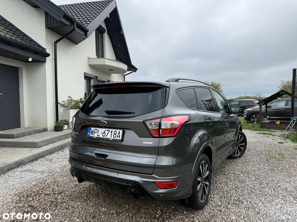 Ford Kuga 1.5 EcoBoost 2x4 ST-Line - 2