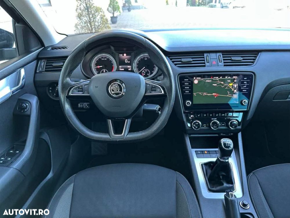 Skoda Octavia 2.0 TDI Sport Edition - 17